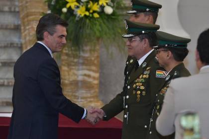 Adrián Javier Álvarez es posesionado como nuevo comandante general de la Policía Boliviana