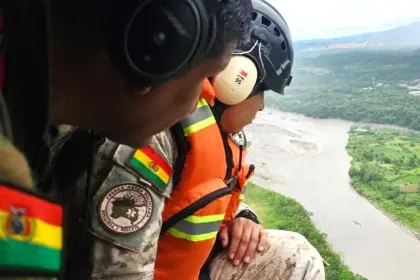 Inundaciones: Defensa informa que hay reporte de desaparecidos y se activa despliegue militar de rescate en Santa Cruz