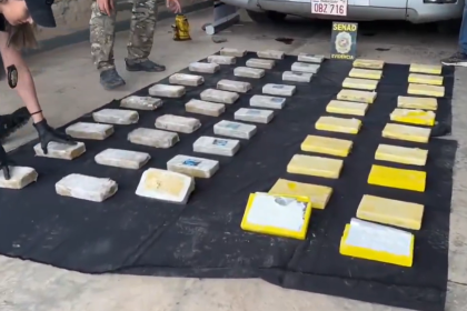 Paraguay intercepta un camión boliviano con fertilizantes que ocultaba más de 52 kilos de cocaína