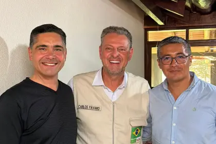 Ministro de Agricultura de Brasil llega a Bolivia para afinar detalles del encuentro entre Lula y Paz