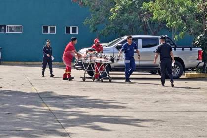 Comando confirma dos policías heridos de bala en desbloqueo en San Julián: “Proyectil acertó a la altura de la cabeza”
