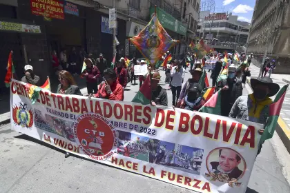 Gremiales presentan recurso al TCP para la derogación de la disposición de decomiso, dice abogado 