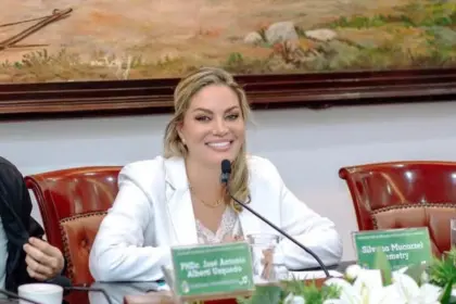 Mucarzel y Ballón están en la lista a primeras senadoras por Santa Cruz y Cochabamba de Manfred por APB-Súmate