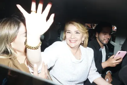 “Se le ha dado la libertad que nunca se le debió quitar, pero tienen que haber responsables”, dicen cívicos tras liberación de Añez