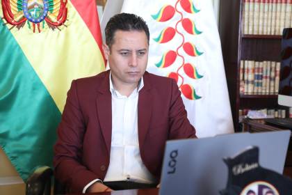 Lara dice que sectores exigen que el Gobierno levante la denuncia contra los dirigentes movilizado
