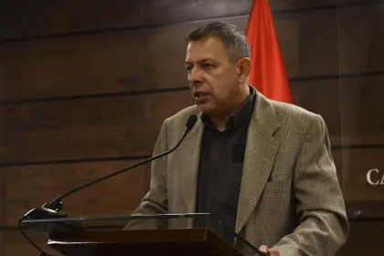 Ley para elegir vocales del TSE: presidente del Senado anuncia convocatoria inmediata tras promulgación