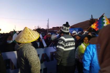 El evismo reanuda su marcha desde Panduro rumbo a La Paz 