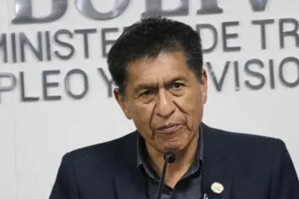 Ministro de Trabajo, Edgar Morales, “pone a disposición su cargo” en medio de los conflictos