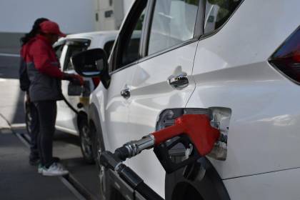 ¿Cuándo se normalizará la venta de combustibles en La Paz? Esto es lo que dice el Gobierno