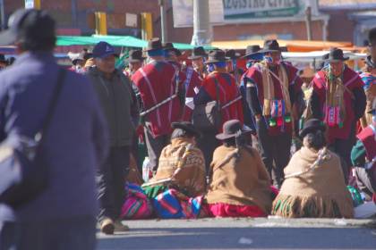 Marcha evista ingresará este lunes a la sede de Gobierno mientras La Paz y El Alto siguen cercadas