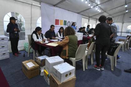 Vocal del TSE dice que “varios” candidatos no cumplieron con los requisitos para ser habilitados en las elecciones generales