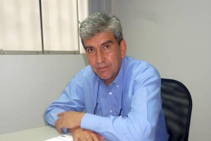 Sin dólares y con autoridades de YPFB procesadas, exministro Ríos ve cerca el colapso por combustibles