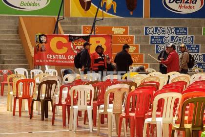 Suspenden ampliado de la COB en el que se debía definir asistencia al diálogo con autoridades