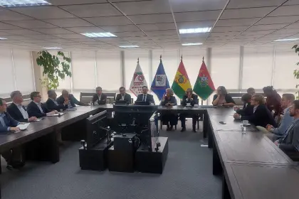 “La idea es crear oportunidades económicas para Bolivia”: Llega al país el director de Asuntos Andinos de EEUU