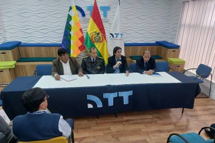 Cuarto intermedio en la mesa de diálogo entre representantes del transporte interdepartamental y el Gobierno