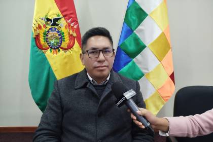 Economista dice que Arce asume “medidas parche”: ¿Qué responde el Gobierno?