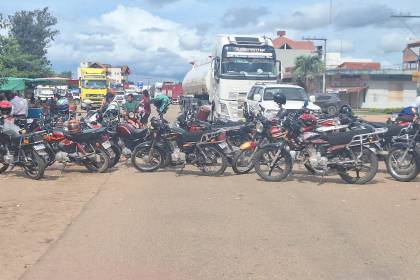 Mototaxistas de Montero exigen al Gobierno una reunión por la calidad de la gasolina y declaran paro indefinido