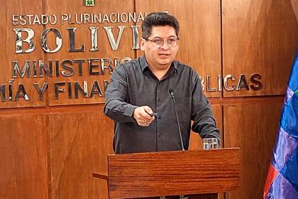 Tras calificación de Fitch Ratings a Bolivia, el ministro Montenegro dice que el problema es de liquidez y pide a la ALP aprobar créditos