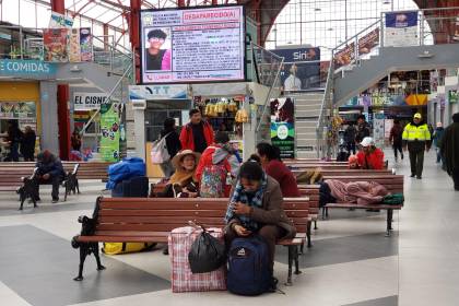 Terminal de buses de La Paz: Flujo de viajes ha bajado “un poco” por falta de diésel