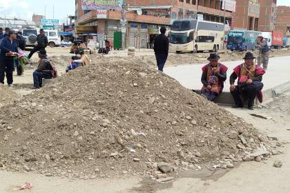 ABC reporta 20 puntos de bloqueo en el país por conflictos sociales 