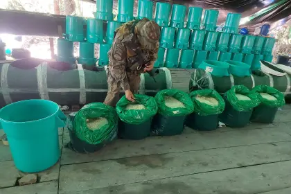 Hallan 190 kilos de cocaína en un laboratorio en Villa Tunari
