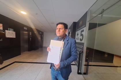 Fiscalía admite la denuncia contra el “presidente de YPFB” por la gasolina desestabilizada, según el diputado Pacheco