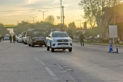 Contingente policial avanza hacia Parotani, sector bloqueado por mineros