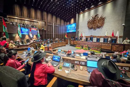 Sesión del Senado: Proyecto para cesar a vocales electorales no es incluido en orden del día y se esperará informe de Comisión