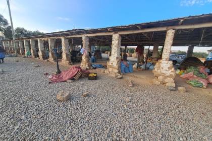 Camiones con alimentos no llegan a los mercados de Cochabamba por los bloqueos y los productos ya escasean