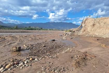 Rige una alerta naranja por posibles desbordes de ríos que afectan a ocho departamentos