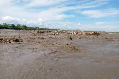 El alto nivel del agua en el río Ichoa dificulta la búsqueda del niño desaparecido en el trópico