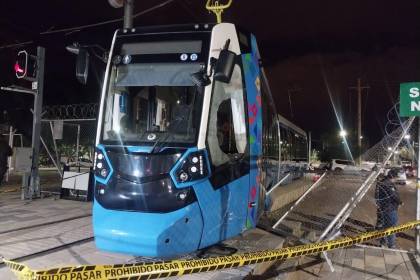 Cochabamba: El Tren Metropolitano se descarriló en la estación Aeropuerto