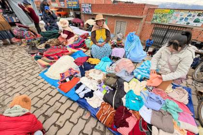 Bloqueos: Reportan bajas ventas en la Feria 16 de Julio, la gente prioriza alimentos, dicen comerciantes