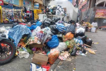 Diálogo por la basura: Alcaldía y La Paz Limpia buscan acuerdo para reiniciar labores a pleno