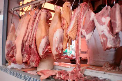 Sube el precio de la carne de cerdo en Santa Cruz a dos días de la Nochebuena 