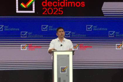 Gobernabilidad: Medrano plantea reformar el reglamento de la ALP y llevar las sesiones a los departamentos
