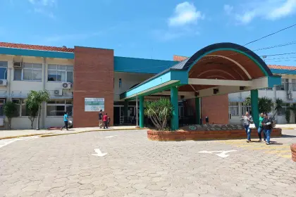 Trabajadores de salud confirman paro de 72 horas desde este martes en Santa Cruz