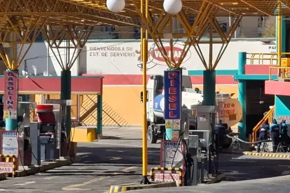 Choferes piden al Gobierno solucionar la falta de diésel: “Parece que nos mienten”