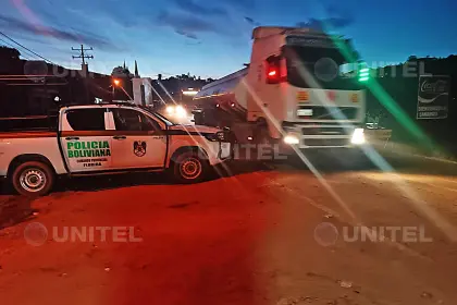Rehabilitan el tráfico en la carretera a Samaipata tras la reparación de ducto dañado