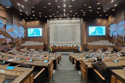 Agenda semanal de Diputados contempla nueve préstamos millonarios; aún no hay convocatoria a sesión
