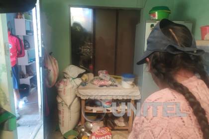 Roban quintales de arroz, fideo, azúcar y 10.000 bolivianos a una familia en El Alto