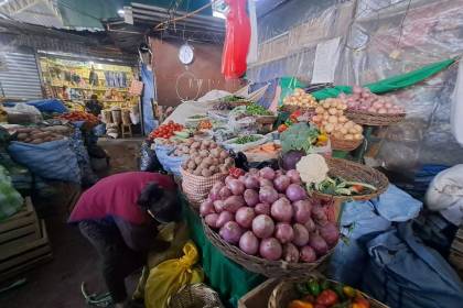 Cochabamba: Comerciantes reportan subida de precios de verduras y acusan a bloqueos 