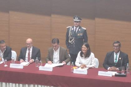 Gobierno anuncia firma de un convenio con seis universidades por “la ciudadanía digital y la revolución tranca cero”