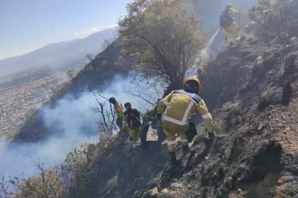 Cochabamba registró cinco incendios forestales en un solo día afectándose varias hectáreas