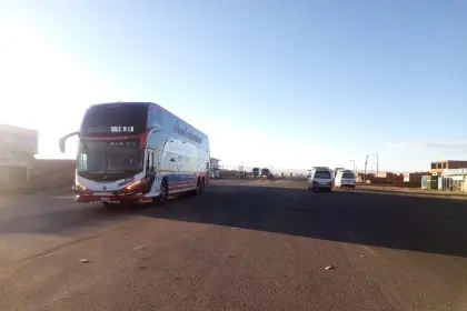 Suspenden algunas salidas en la terminal de La Paz ante la amenaza de bloqueos 