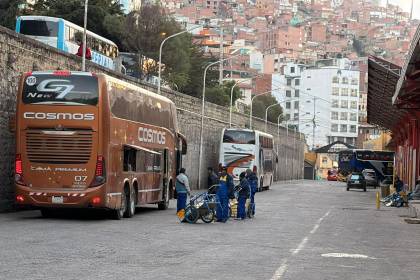 Terminales del eje central reportan salidas y llegadas de buses con normalidad este lunes