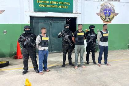 Dictan detención preventiva para los siete implicados en el asesinato del teniente Salazar