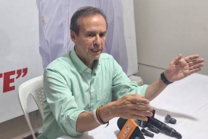 Tuto Quiroga desafía a Rodrigo Paz a debatir sobre su relación con Evo Morales y corrupción 