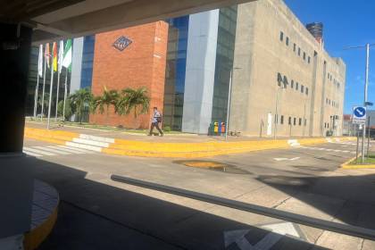 Fiscalía inspecciona oficinas de YPFB en busca de secuestrar documentación relacionada al caso de la exgerente