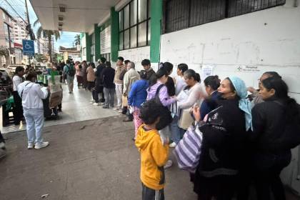 Santa Cruz: Gobernación espera desembolsos estatales para frenar paro de salud 